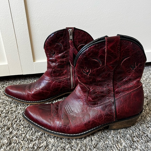 dingo Shoes - Dingo Women’s Red Cowboy Boots Leather Cactus Moon Size 8